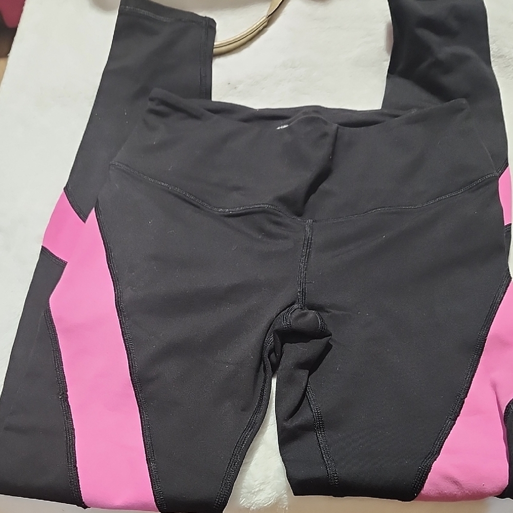 Victoria's Secret Black and Pink Sport Leggings